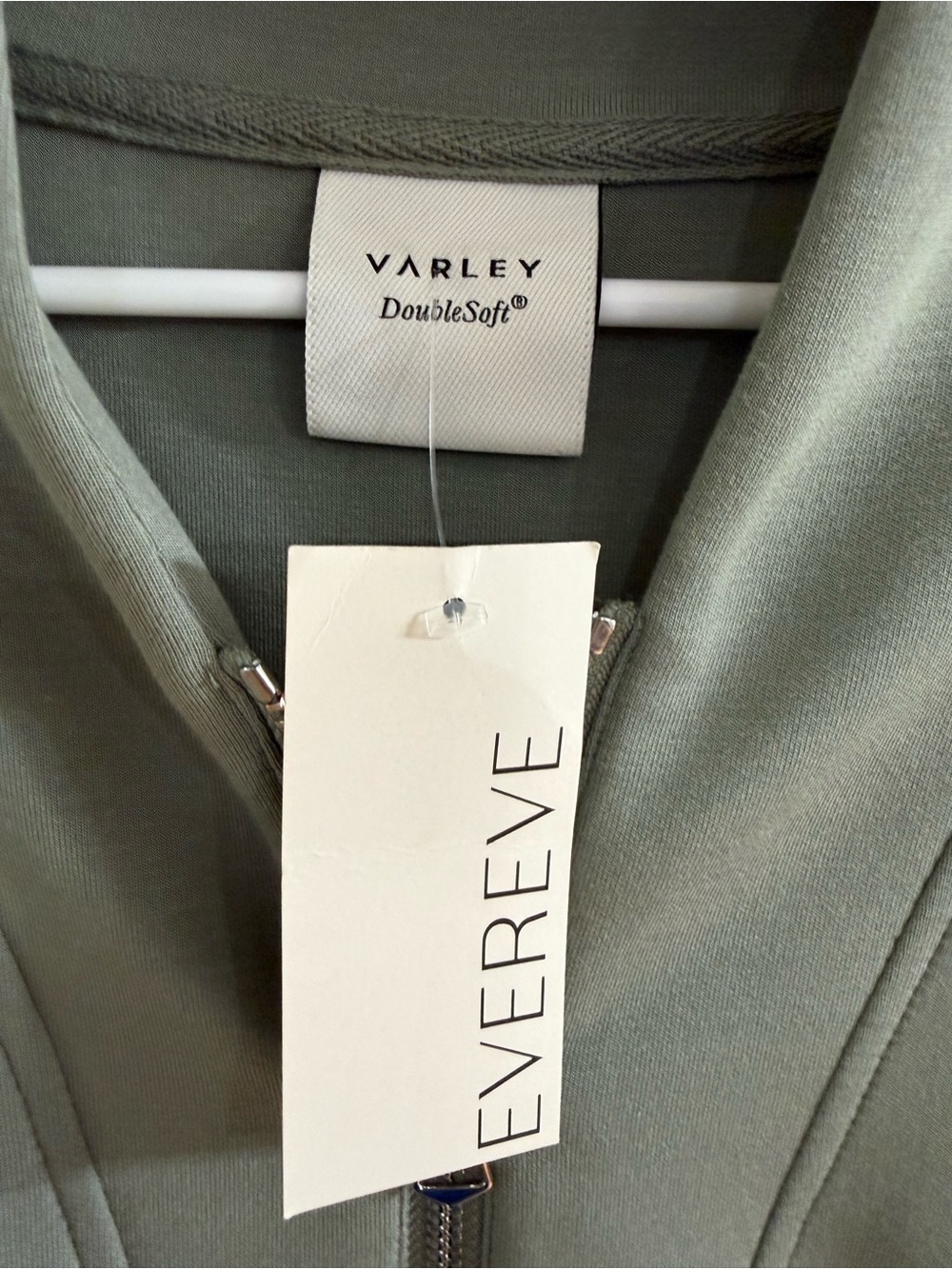 Varley Ollie High-Rise Short 3.5'' + Loretta Half-Zip Sleeveless Sweat top - Picture 5 of 12